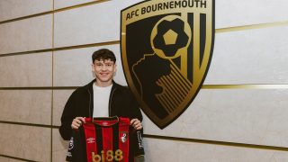 Tóth Alex, miután 2026 januárjában aláírt az angol élvonalban szereplő Bournemouth csapatához.