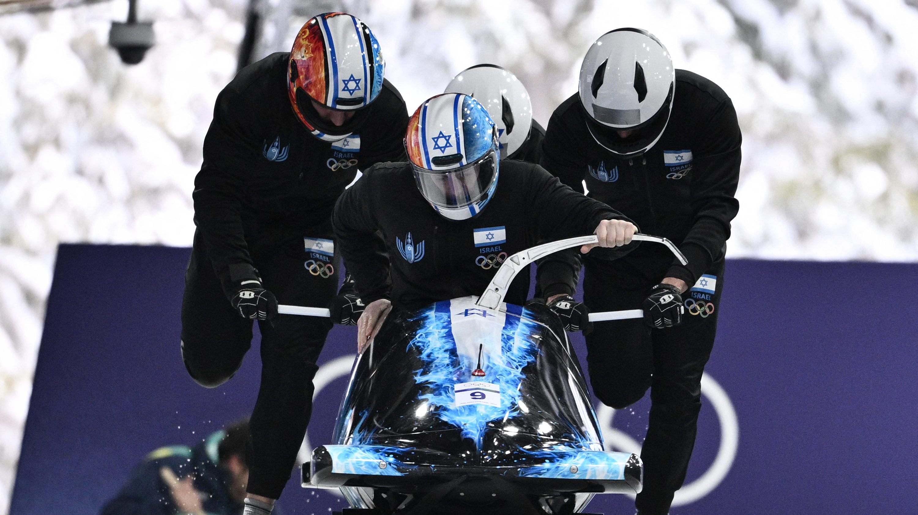 Az izraeli bobcsapat az olimpián.