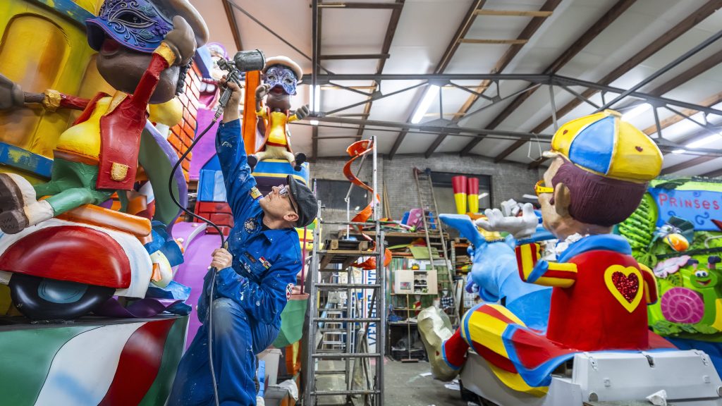 Paradoxon Park néven építhet vidámparkot az egyik leggazdagabb magyar