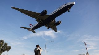 British Airways Los Angeles Londonból marihuánás gumicukor