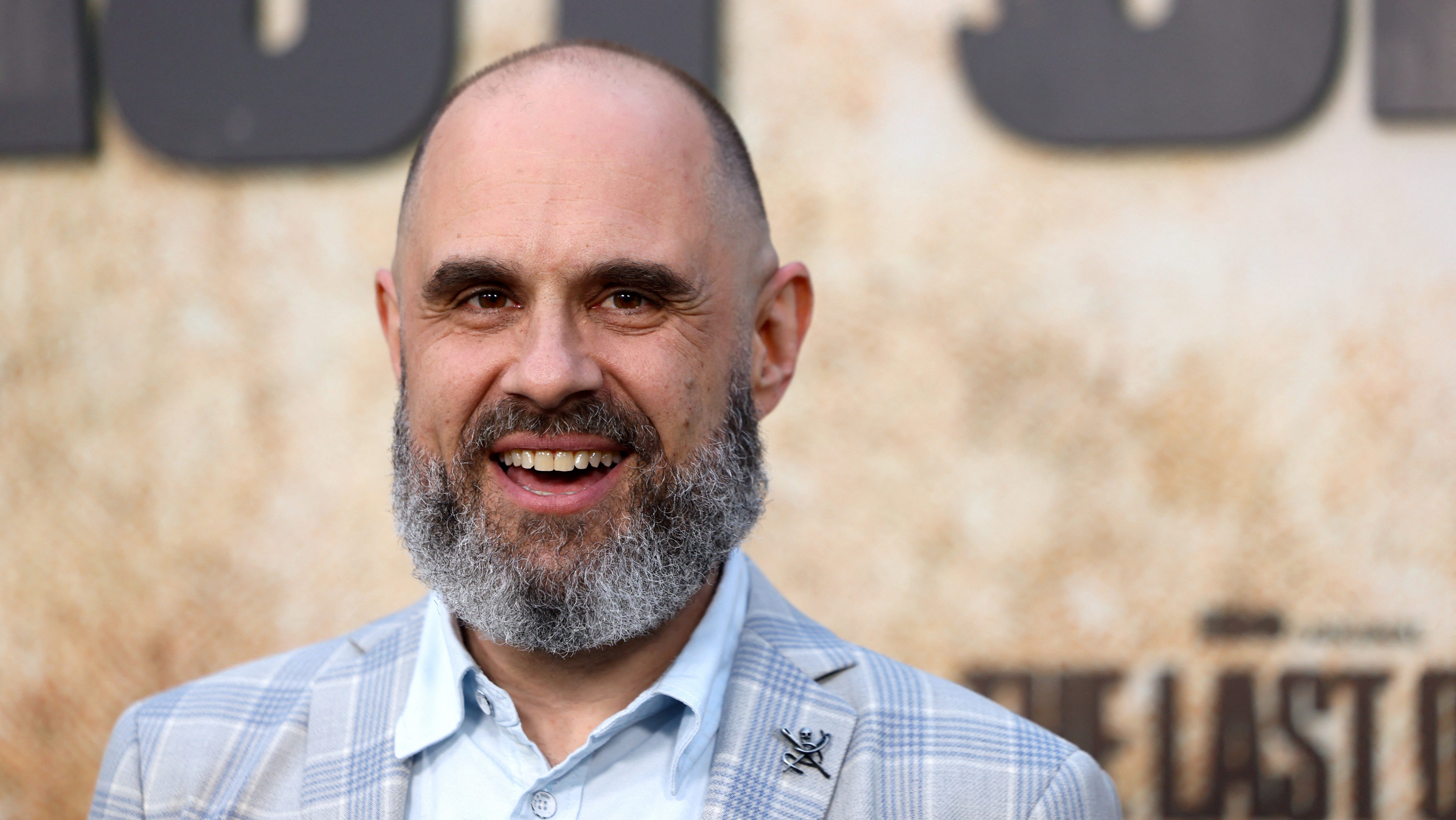 Craig Mazin rendező.