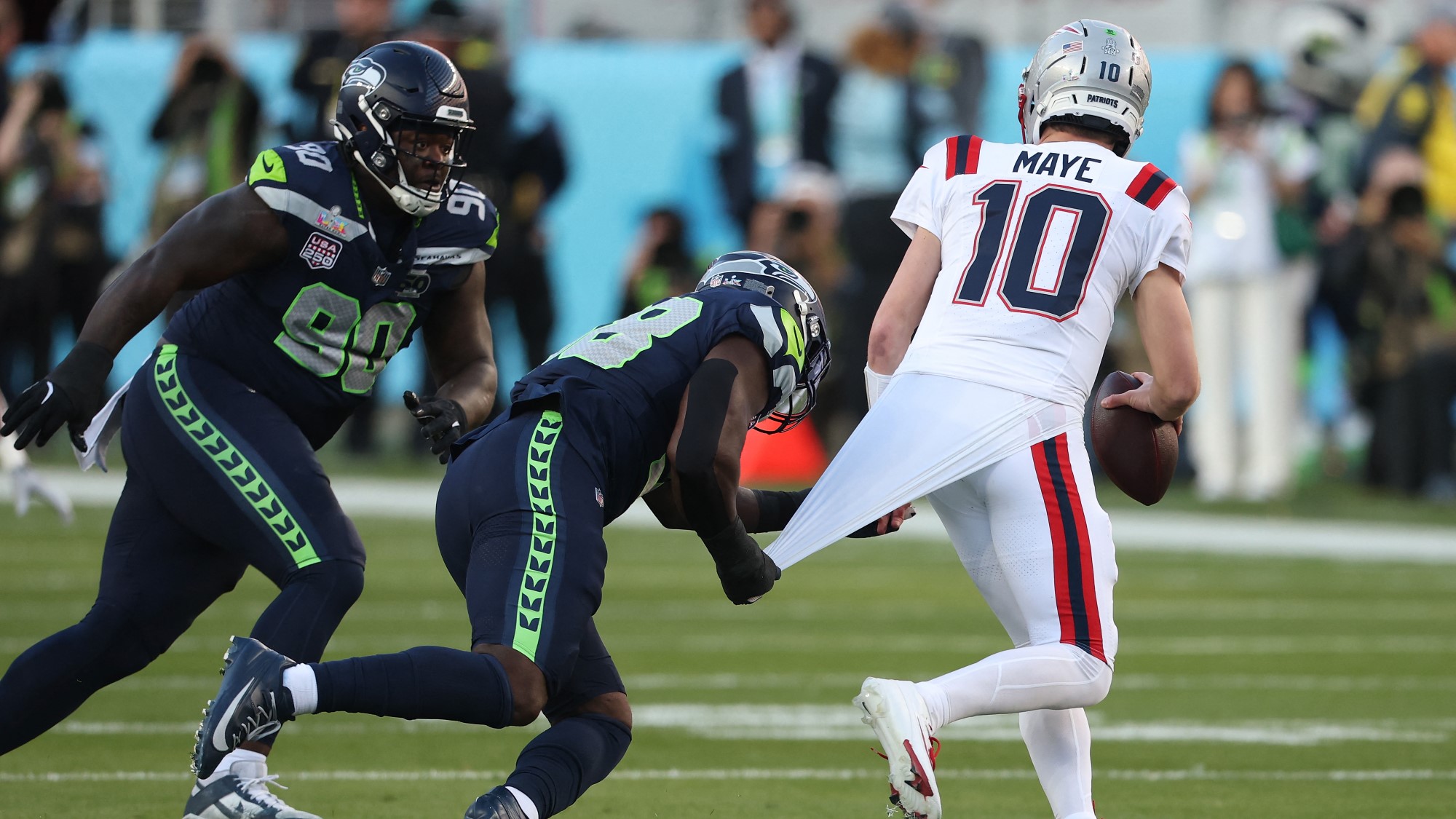 Derick Hall Super Bowl Seattle Seahawks koraszülött