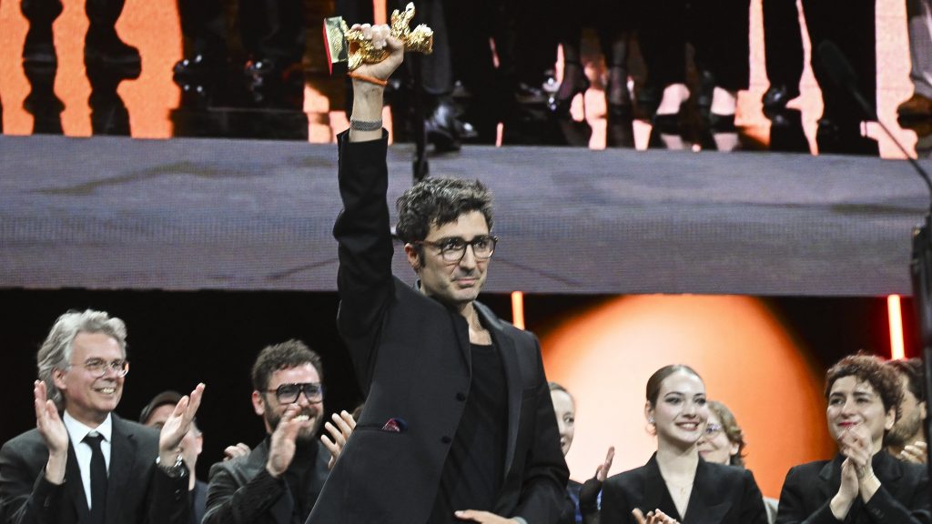 Politikai üldözöttekről szóló német-török film nyerte az Arany Medvét