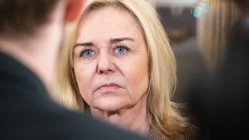 Epstein-akták: lemondott egy norvég nagykövet