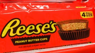 Reese's peanut butter cups tejcsokoládé, csokibevonó,