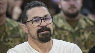 Bárdosi Sándor olimpiai ezüstérmes birkózó, területvédelmi tartalékos katona a területvédelmi tartalékosok bevonulásán Gödöllõn, a Magyar Honvédség vitéz Reviczky László 1. Területvédelmi Ezred laktanyájában 2025. január 18-án.