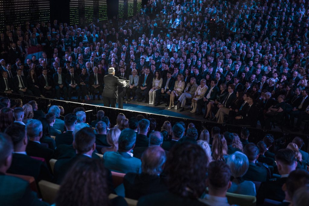 Orbán: A putyinozás primitív és komolytalan, Brüsszel azonban közvetlen veszélyforrás 1