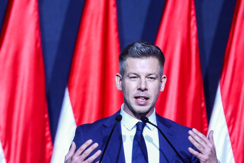 „A magyar fiatalokat nem lehet fenyegetni, és felesleges őket hülyének nézni, miniszterelnök elvtárs”