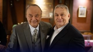 Korda György és Orbán Viktor az Ulti DPK első gyűlésén.