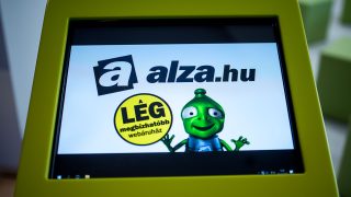 alzabox csomagautomata feltörés tiszaújváros