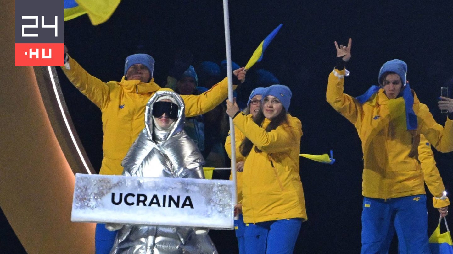 „Némán, a szemüvegem mögött sírtam” – orosz nő vezette fel az ukrán csapatot a téli olimpia megnyitóján