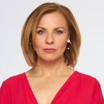 Járó Zsuzsa a Drága örökösök című sorozat szereplőjeként.