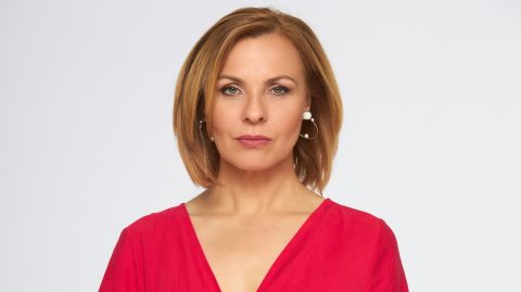 Járó Zsuzsa a Drága örökösök című sorozat szereplőjeként.