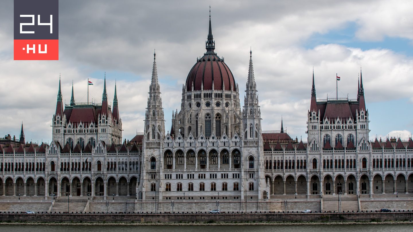 Betárazott az Orbán-kormány: csendben 1,2 milliárd dollárnyi kötvényt adtak el