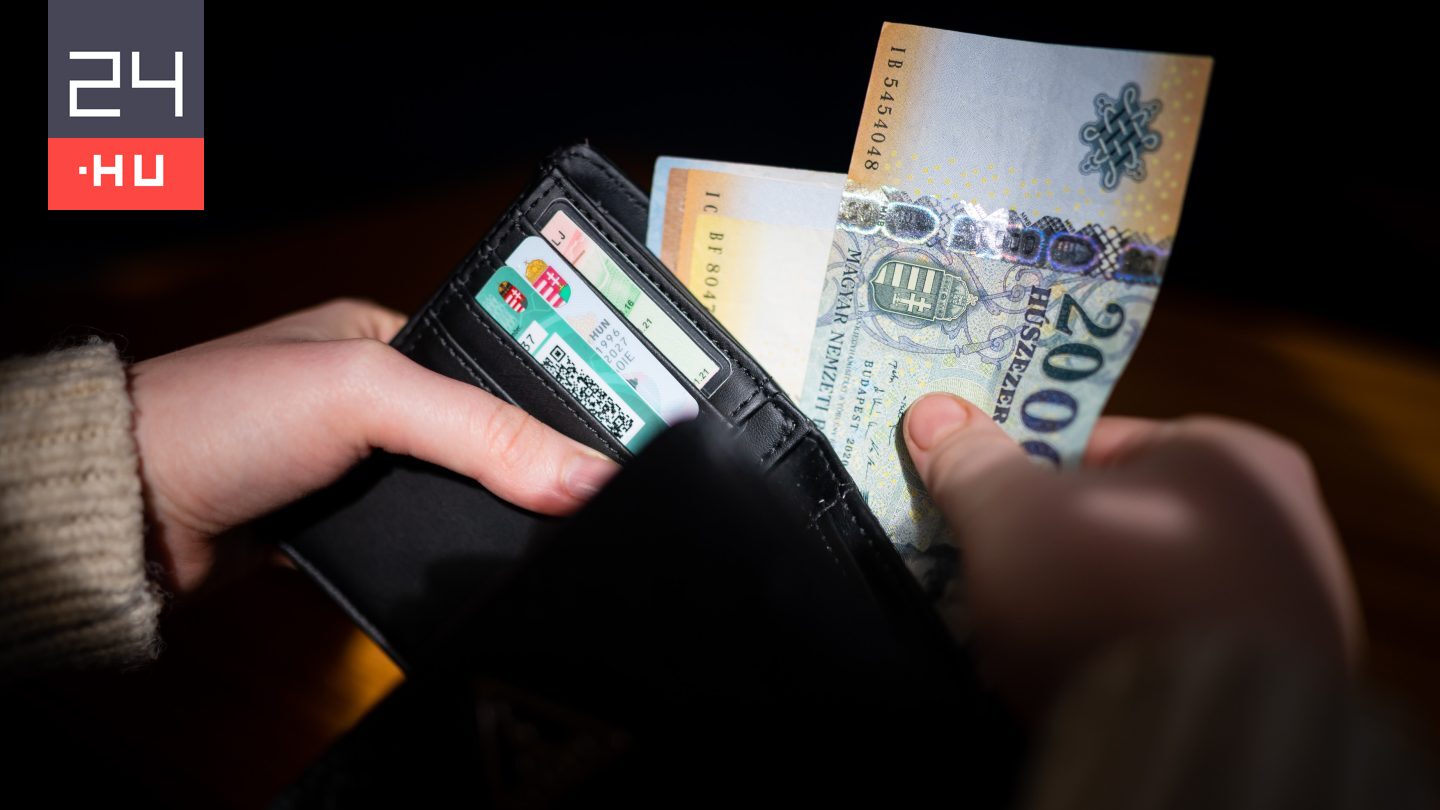 Évi 50 ezer forint: ennyit költhettek átlagosan a banki ügyfelek 2023-ban