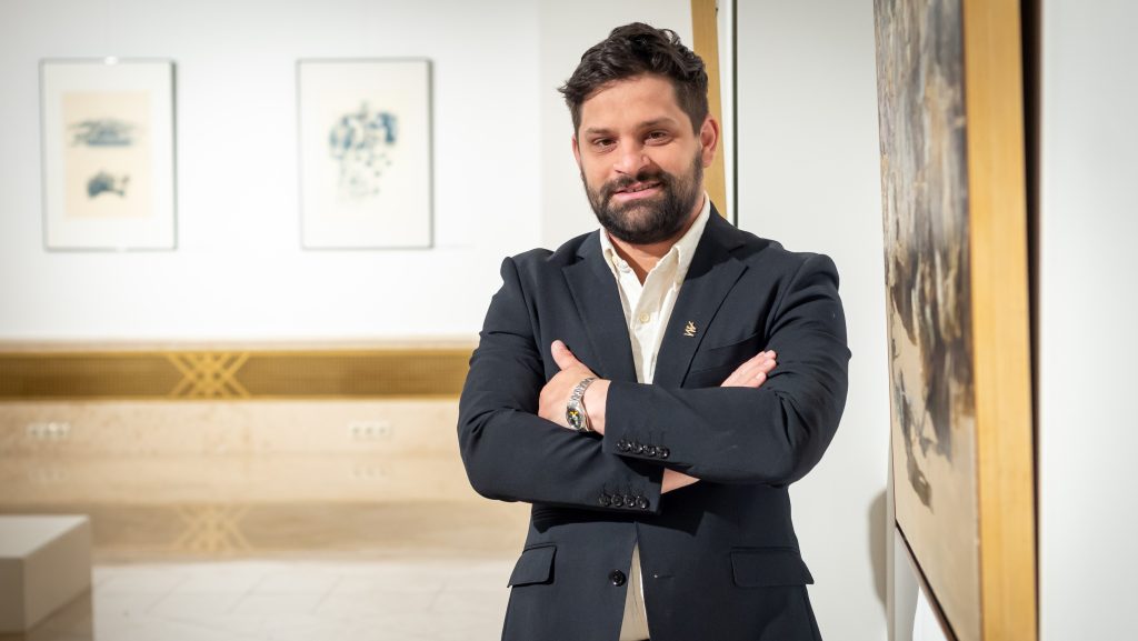 A Kincsvadászok műtárgyszakértője is ott volt Orbán évértékelőjén