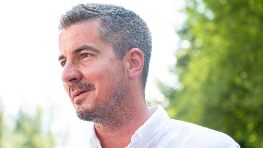 Kocsis Máté vállalja a drogtesztet Magyar Péterrel