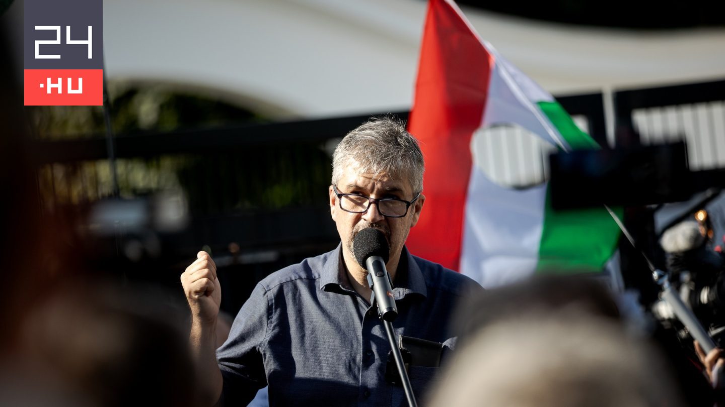 Hadházy szerint nem tud leszokni a politikai pedofíliáról a Fidesz