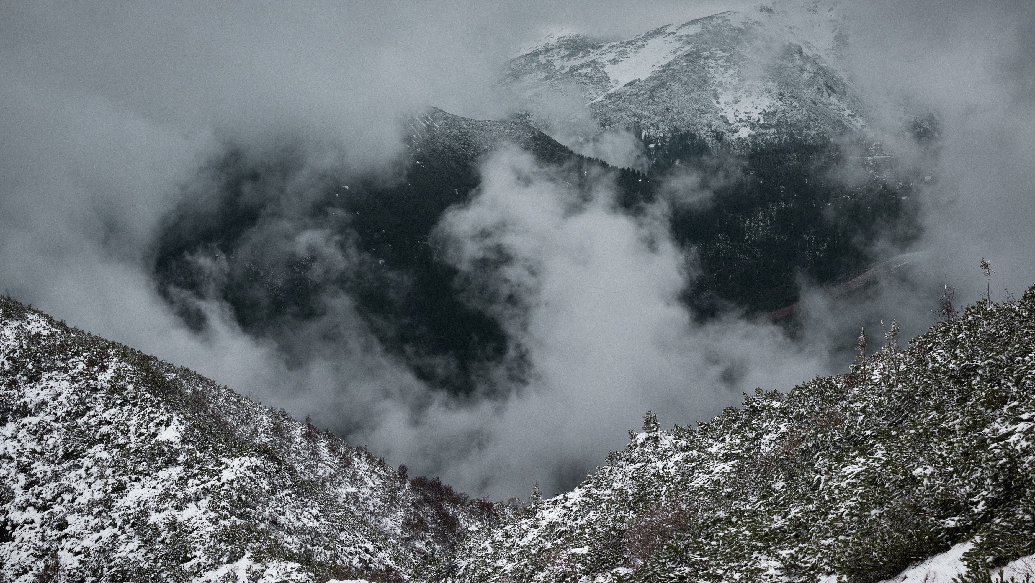 Brutális változás: hóvihar, szél, fagy várható.