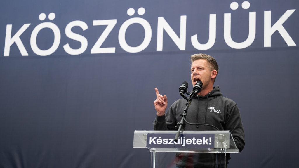 Magyar Péterék mind a 106 választókerületben összegyűjtötték a szükséges ajánlásokat