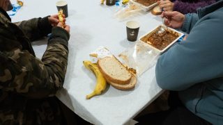 Nagyjából minden harmadik magyar lehet abszolút szegény.