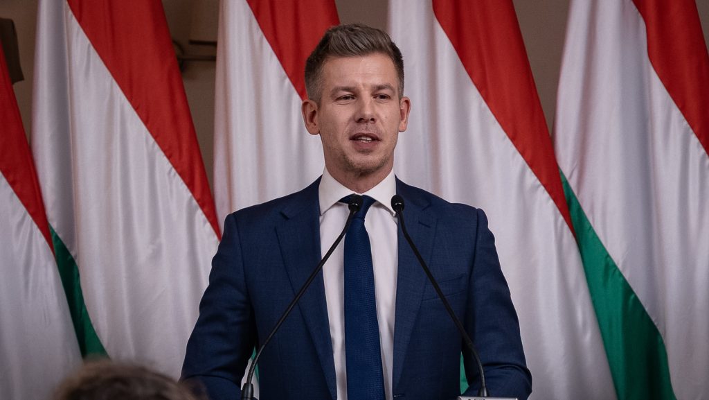 Magyar Péter bejutott a bicskei gyermekotthon területére