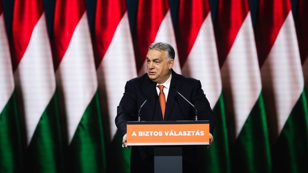 Orbán: Nekem higgyenek, ne a felmérésnek álcázott propagandajelentéseknek
