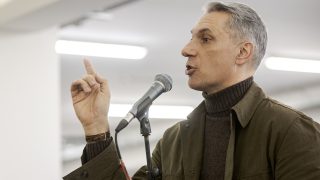 Lázár János bekeményít, ismét nekimenne a multi élelmiszerláncoknak.