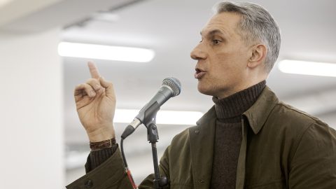 Lázár János bekeményít, ismét nekimenne a multi élelmiszerláncoknak.