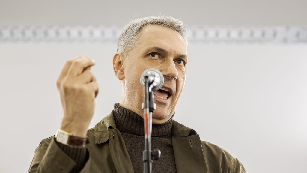 Közel egymilliós bírságot szabtak ki a hétfői Lázárinfó miatt