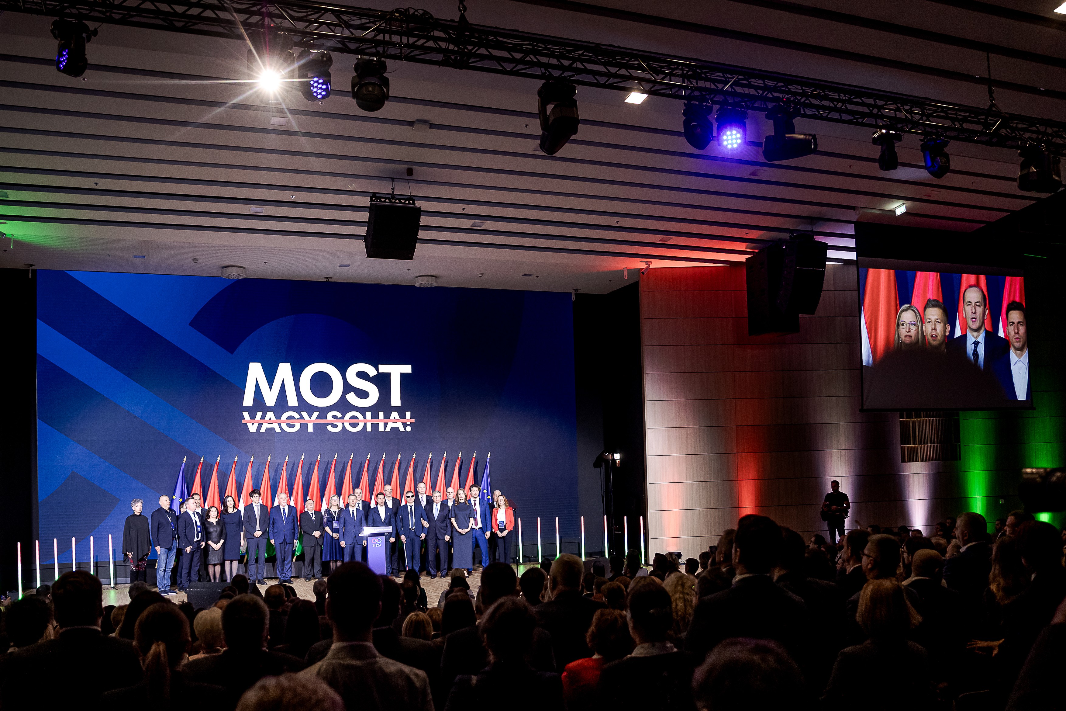 Kapitány István: Nemcsak gazdaságilag kell rendbe tenni az országot, hanem morálisan is 5 A TISZA Párt évértékelő rendezvénye a HUNGEXPO Kongresszusi Központban 2026. február 15-én.