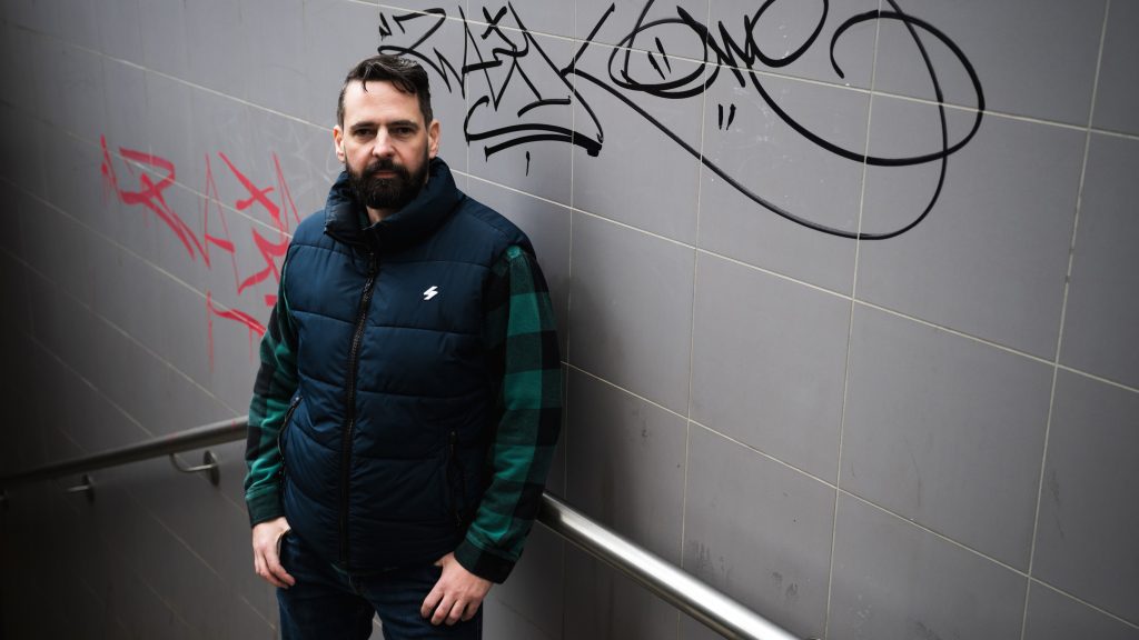 „Az emberölésnek nincs romantikája” – a magyar true crime-ról beszélgettünk a BŰNtények Podcast alkotójával