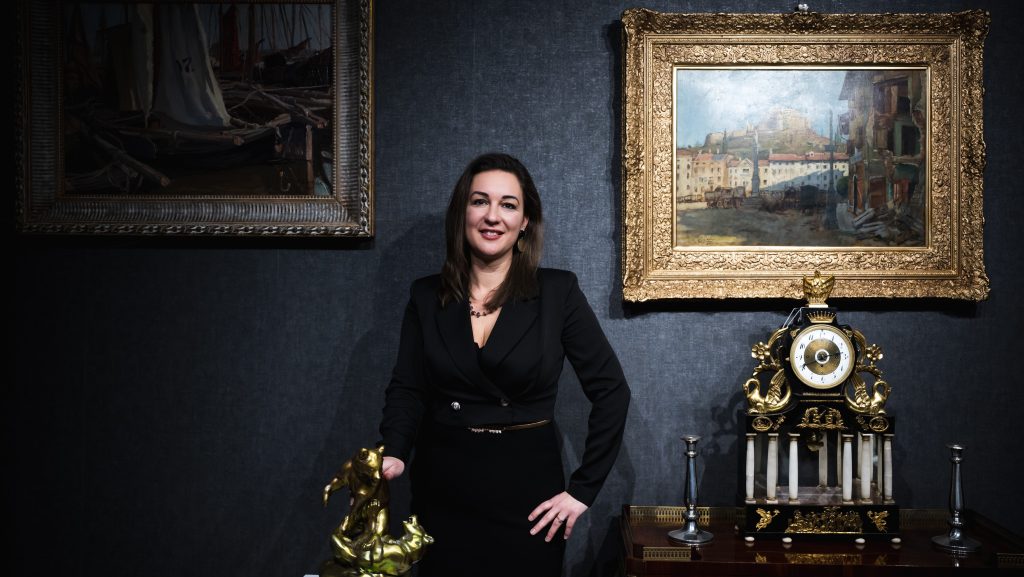 Katona Szandra: Meglátnak és kiabálnak a boltban a nézők, hogy „itt van Szandra a műsorból”. Utána pedig megy a húspult előtt a szelfizés