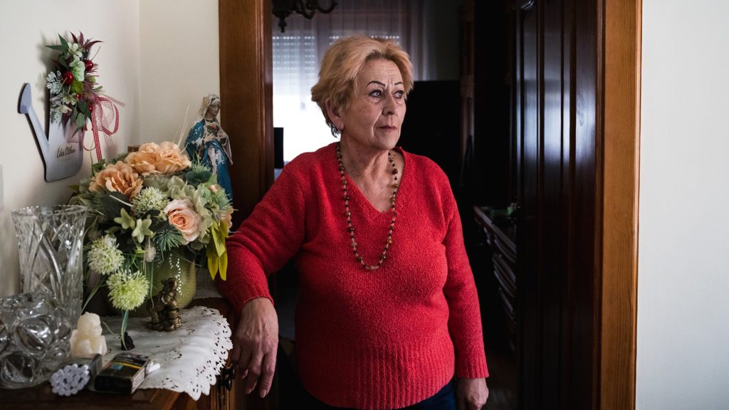 „Ez a törvény nálam: kibírni, túlélni, megoldani” – meglátogattuk Zóját, a 72 éves látóasszonyt