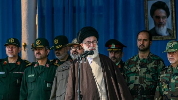 Élő adásban kívánt halált a rezsim vezetőjére az állami csatorna riportere – aztán jött a következmény