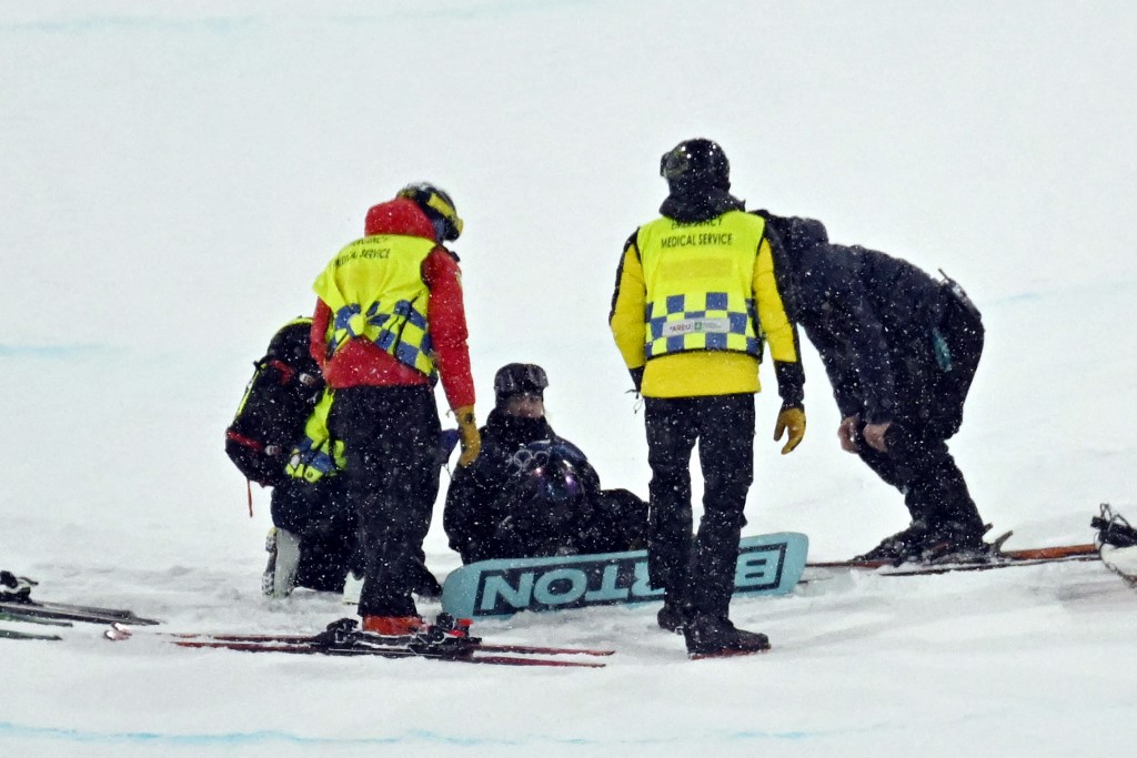 Csoj Kaont ápolni is kellett a téli olimpia snowboard-versenyén. 