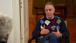 Csonka András a Neshama TV Én és a pénz című műsorában.