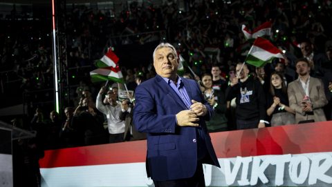 Orbán Viktor a békéscsabai dpk-gyűlésen.