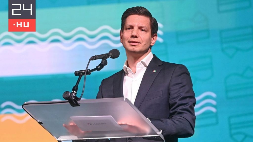 Távozott posztjáról az állami turisztikai vezető, aki euróban kapta a fizetését