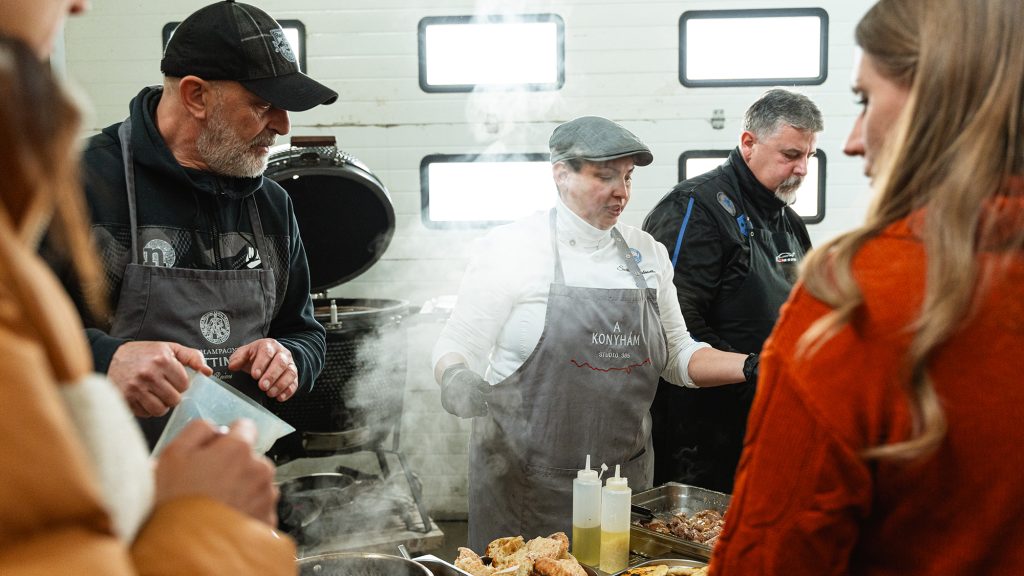 Tó menti lakatosműhelyben még nem ettem ilyen jó csülköt