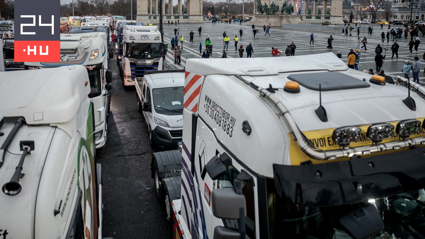 Lázár János: Tőletek is be fogunk szedni egy kis pénzt, többet, mint szeretnétek, és kevesebbet, mint amit akarunk