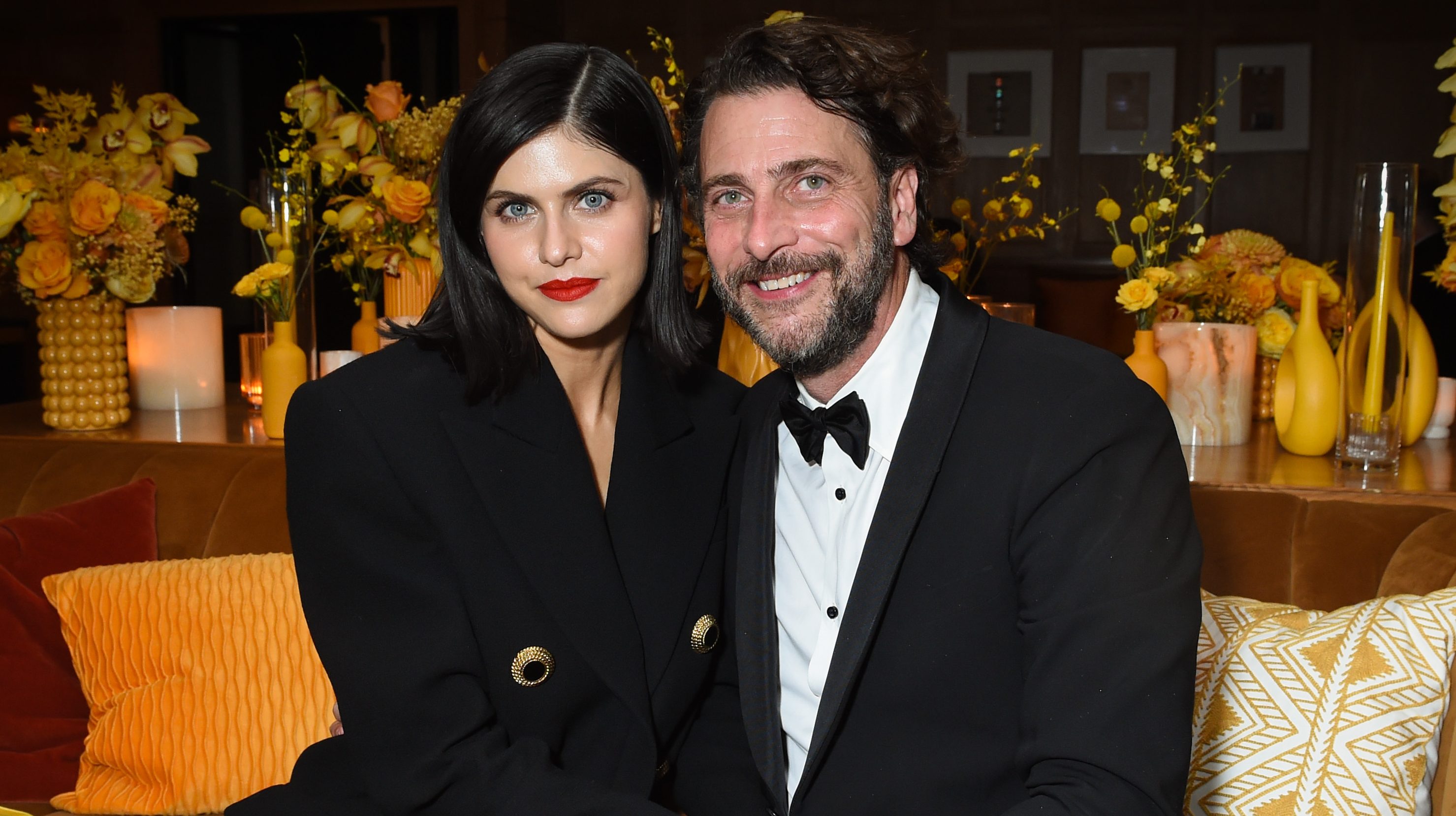 Alexandra Daddario és Andrew Form