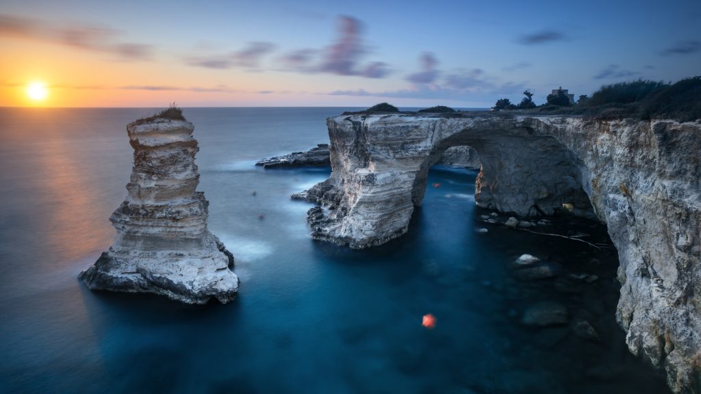 Valentin-nap éjszakáján omlott össze a tengerbe nyúló Szerelmesek hídja