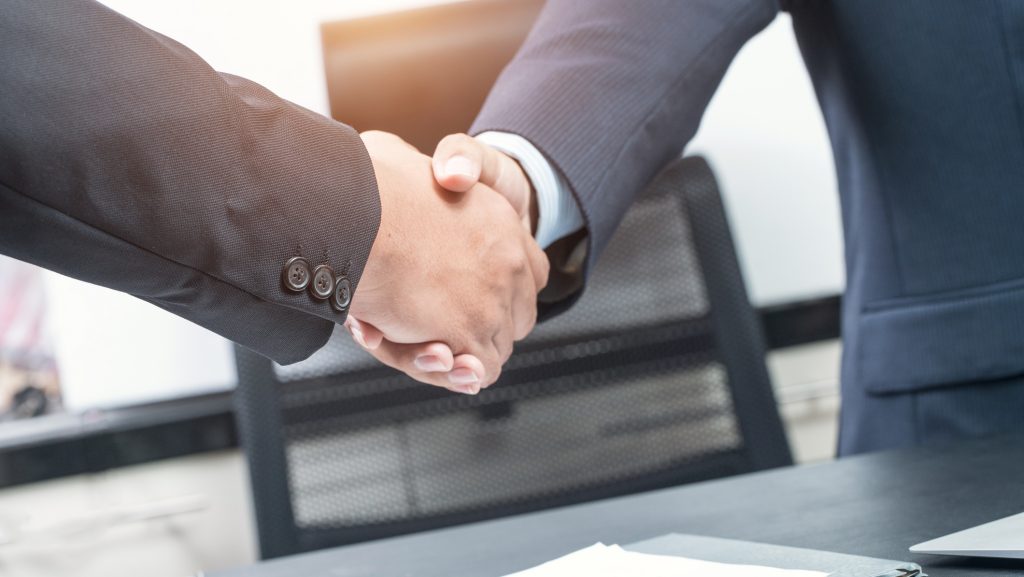 Óriási mértékben ejtik Magyarországot a külföldi befektetők, friss kutatás érkezett