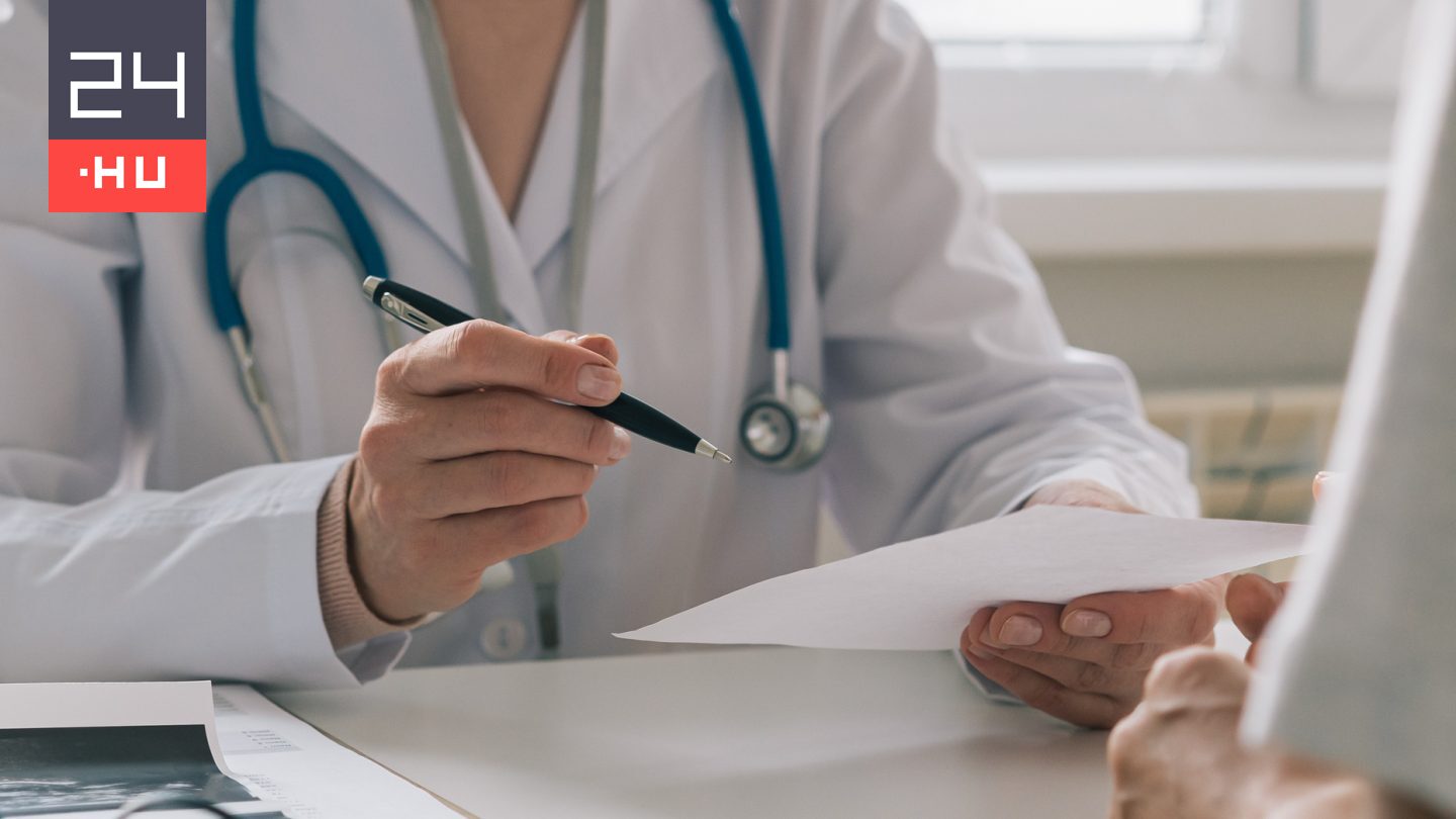 Nem tudott bemenni dolgozni a rettenetesen fájó bokája miatt, leadott a cégnél egy hamis orvosi igazolást