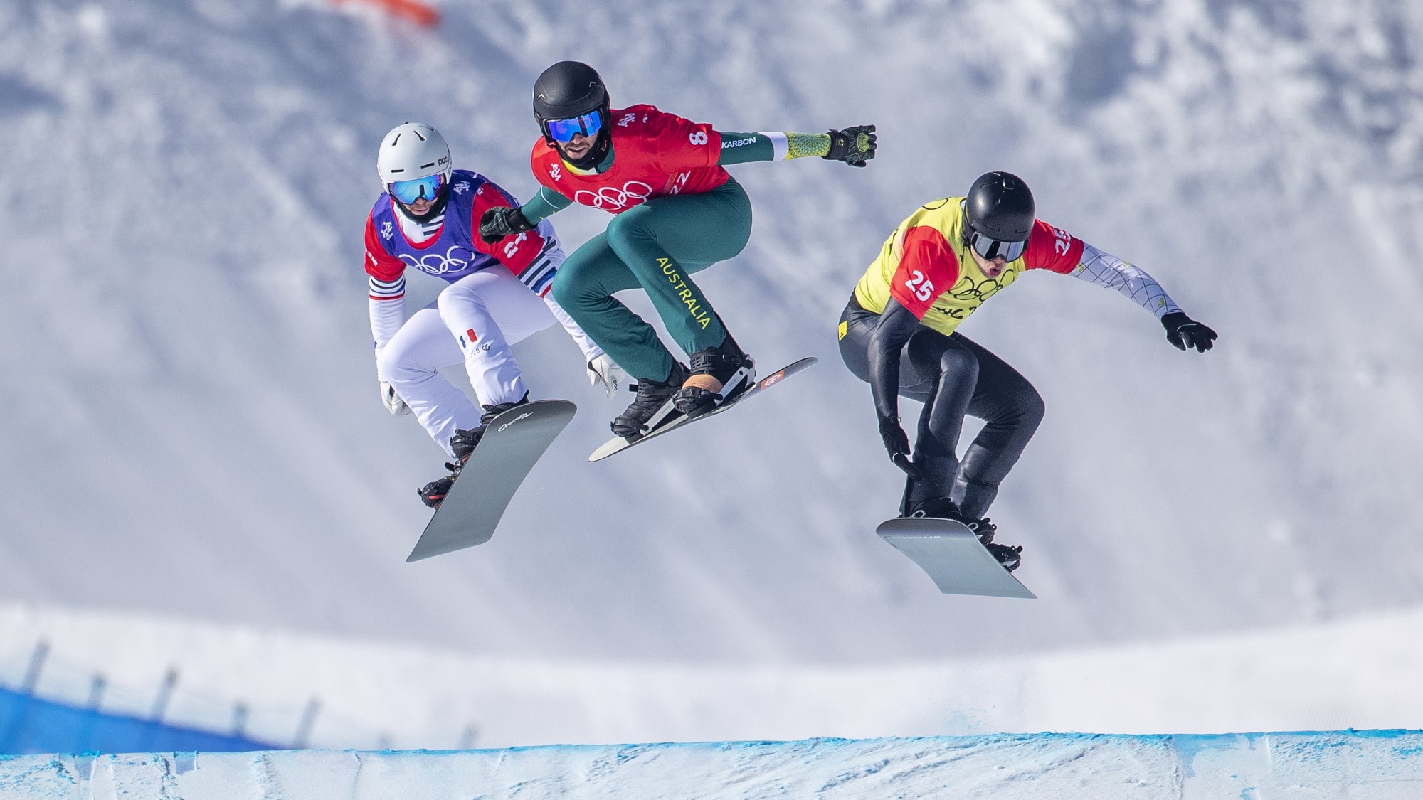 téli olimpia 2026 snowboard cam bolton nyakcsigolyatörés