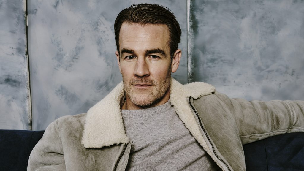 A Dawson és a haveroktól a hatgyermekes családig – James Van Der Beek élete képekben