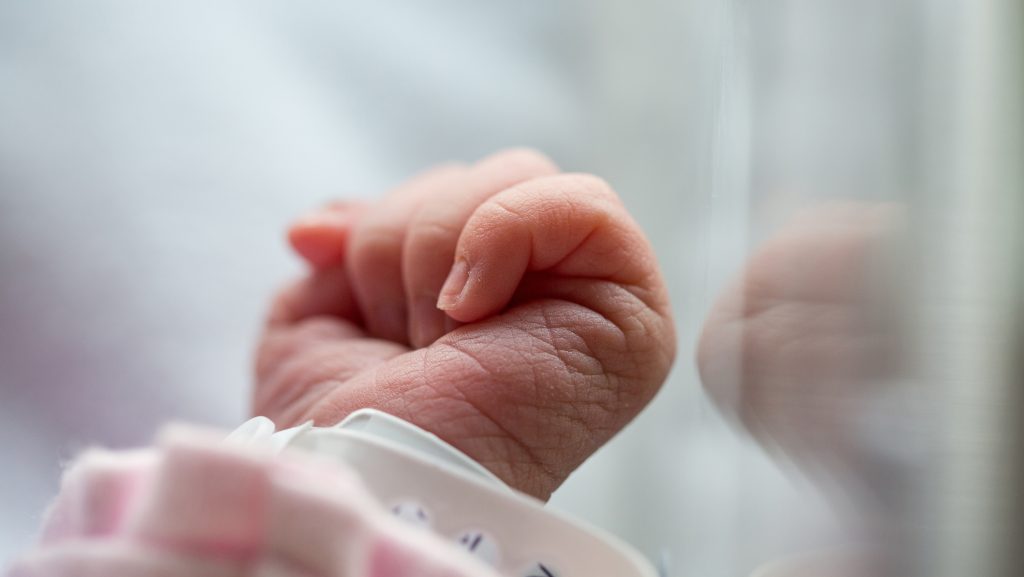 Egy magánszülészet megszűnt, a többin nem lehet megúszni egymillió forint alatt a szülést