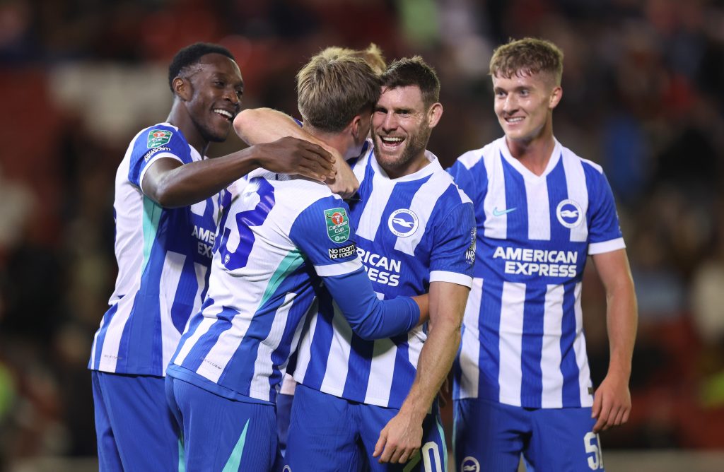 Történelmet írt a Premier League-ben az unalmas srác, aki alvás közben is lefutna egy maratont 4 A Brighton játékosainak gólöröme.
