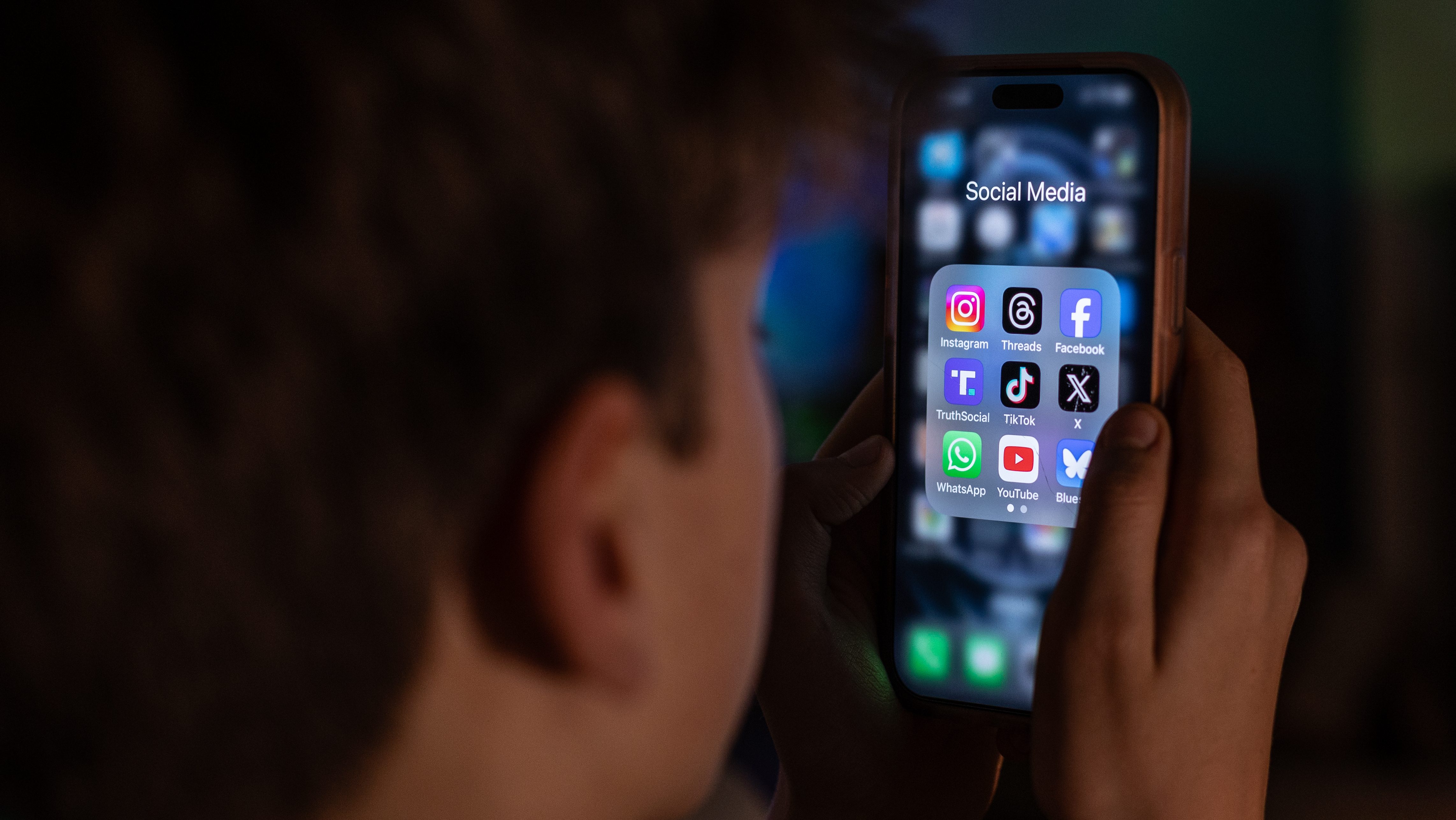 közösségi média, meta, facebook, instagram, whatsapp